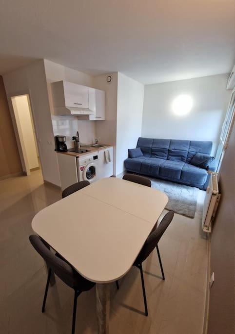 Residence Du Grand Stade Saint-Denis  Kültér fotó